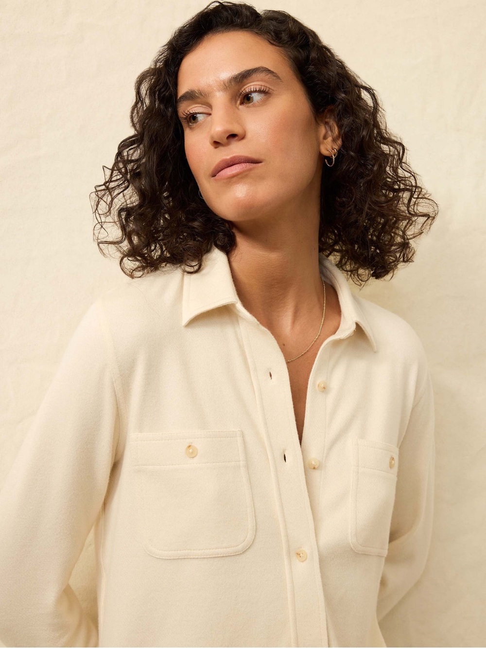Faherty Women’s Legend Button-Front Shirt Jacket - light Oatmeal Twill - Picture 4 of 4